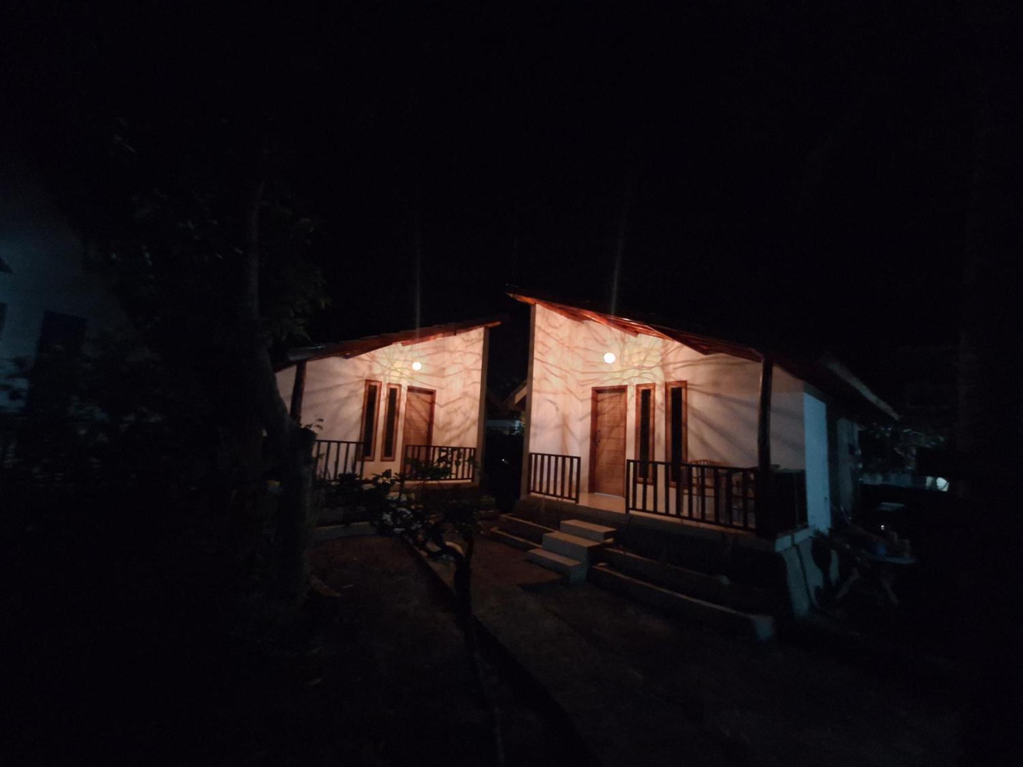 Jingga Home Penida Toyapakeh Rom bilde